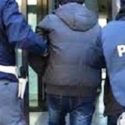  Napoli: arrestati dalla Polizia tre pregiudicati dediti ai furti