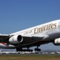  New York: i passeggeri di un aereo di Emirates in quarantena per un malore