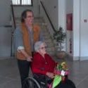  A Ischia una nonnina di 104 anni va a votare