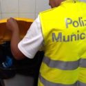  Napoli: la Polizia municipale sta eseguendo controlli e applicando sanzioni per irregolarità per la raccolta differenziata dei rifiuti