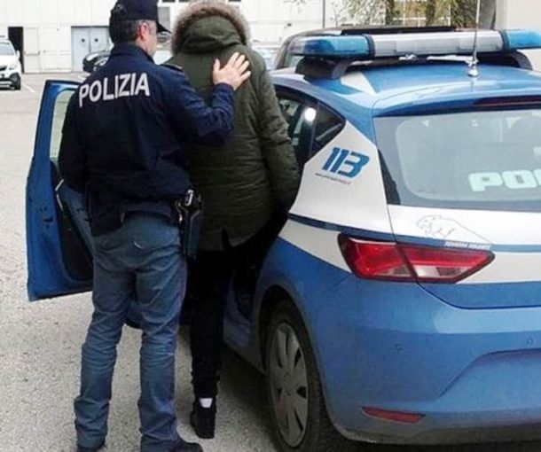 Polizia arresta spacciatore in provincia di Salerno