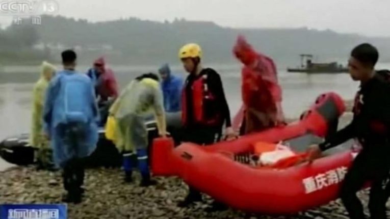 Tragedia in Cina,otto bambini muoiono per salvare l'amico scivolato nel fiume
