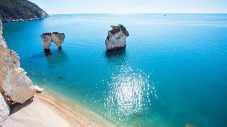 Emiliano: " Il mare più bello d'Italia è qui in Puglia