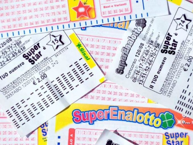 Estrazioni Lotto e Superenalotto  di  giovedì 16 luglio 2020