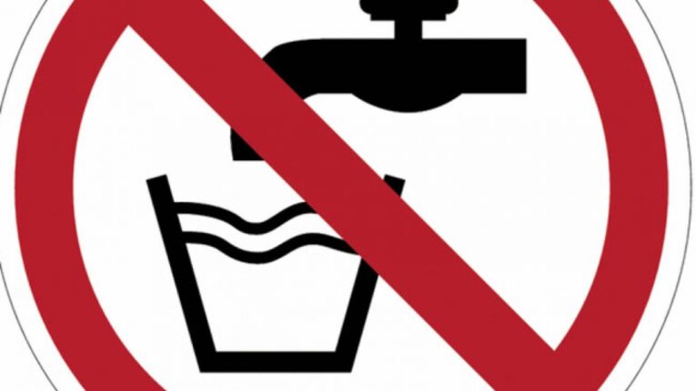 Reggio Calabria: divieto di utilizzo dell' acqua per scopi potabili in via Eremo Condera ed altre