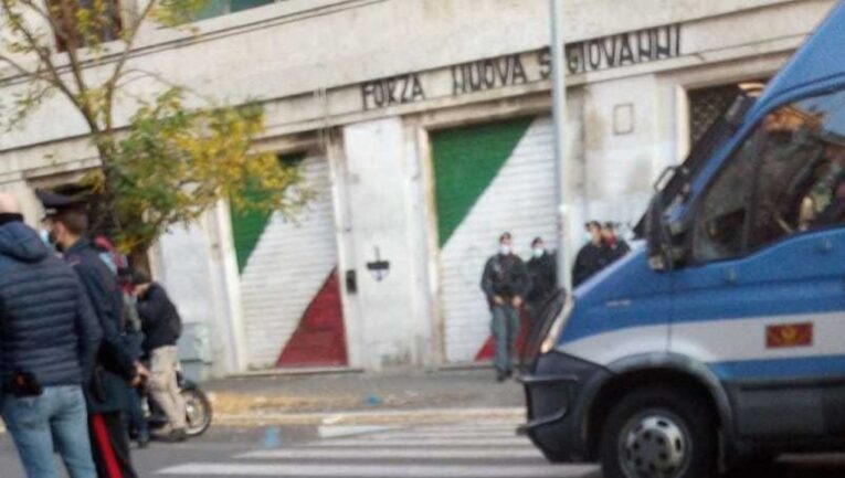 Roma:  sgomberi alla sede di Forza Nuova e al Cinema Palazzo