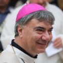  Don Mimmo Battaglia, nuovo vescovo di Napoli: inizia il suo ministero visitando le periferie abbandonate