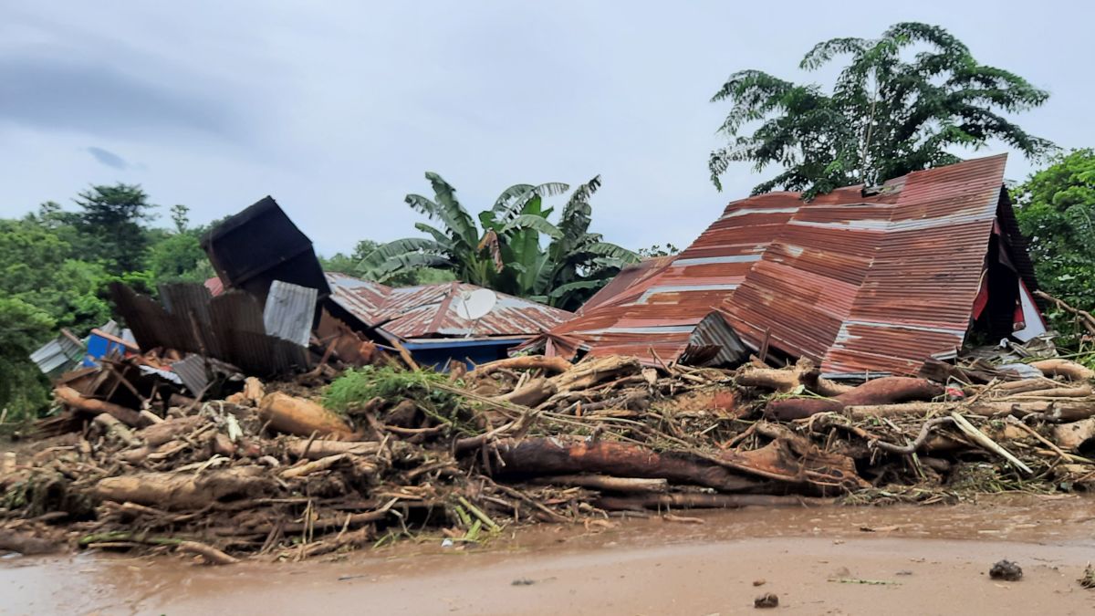 Indonesia: il ciclone Seroja provoca almeno 157 morti, decine i dispersi