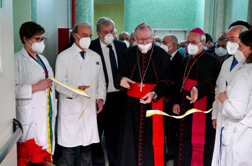  Emiliano e Parolin inaugurano tre nuovi reparti nella Casa Sollievo della Sofferenza