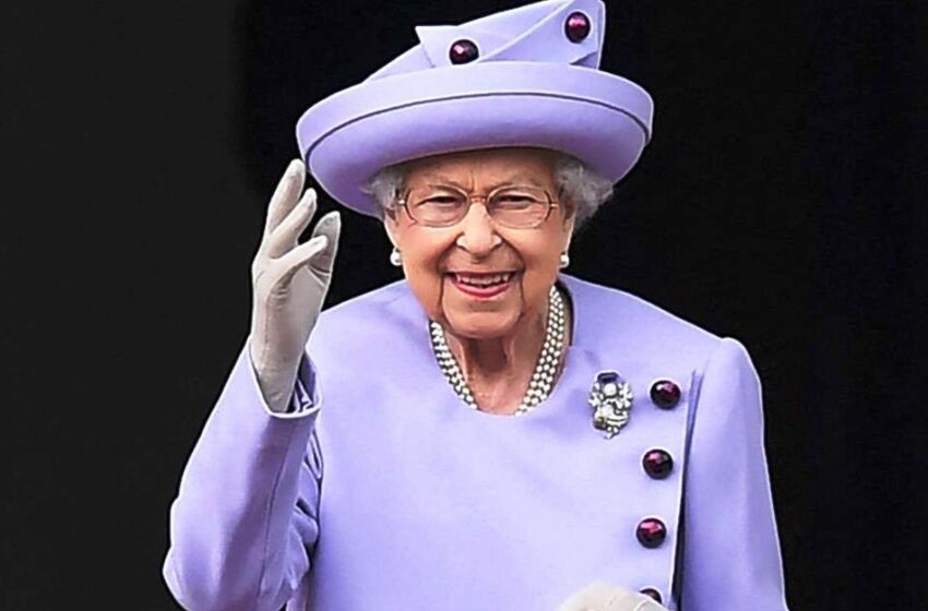  Finisce dopo 70 anni il regno di Elisabetta II